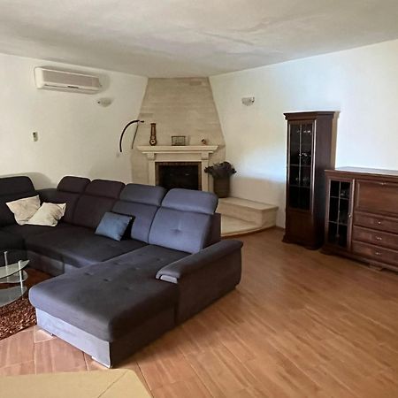 Apartamento Sunset By The Sea Splitska Exterior foto